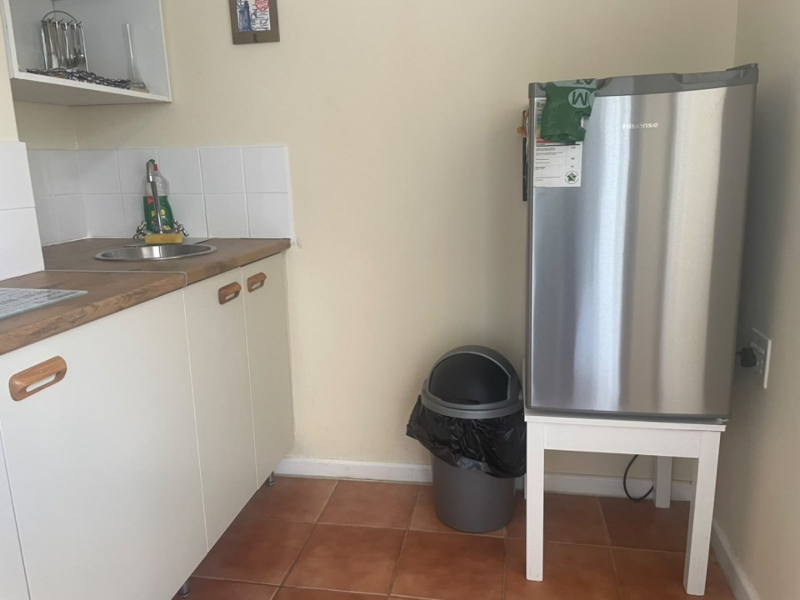 To Let 1 Bedroom Property for Rent in Fish Hoek Western Cape